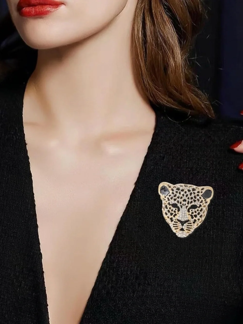 Vintage Gold Leopard Head Brooch Pin